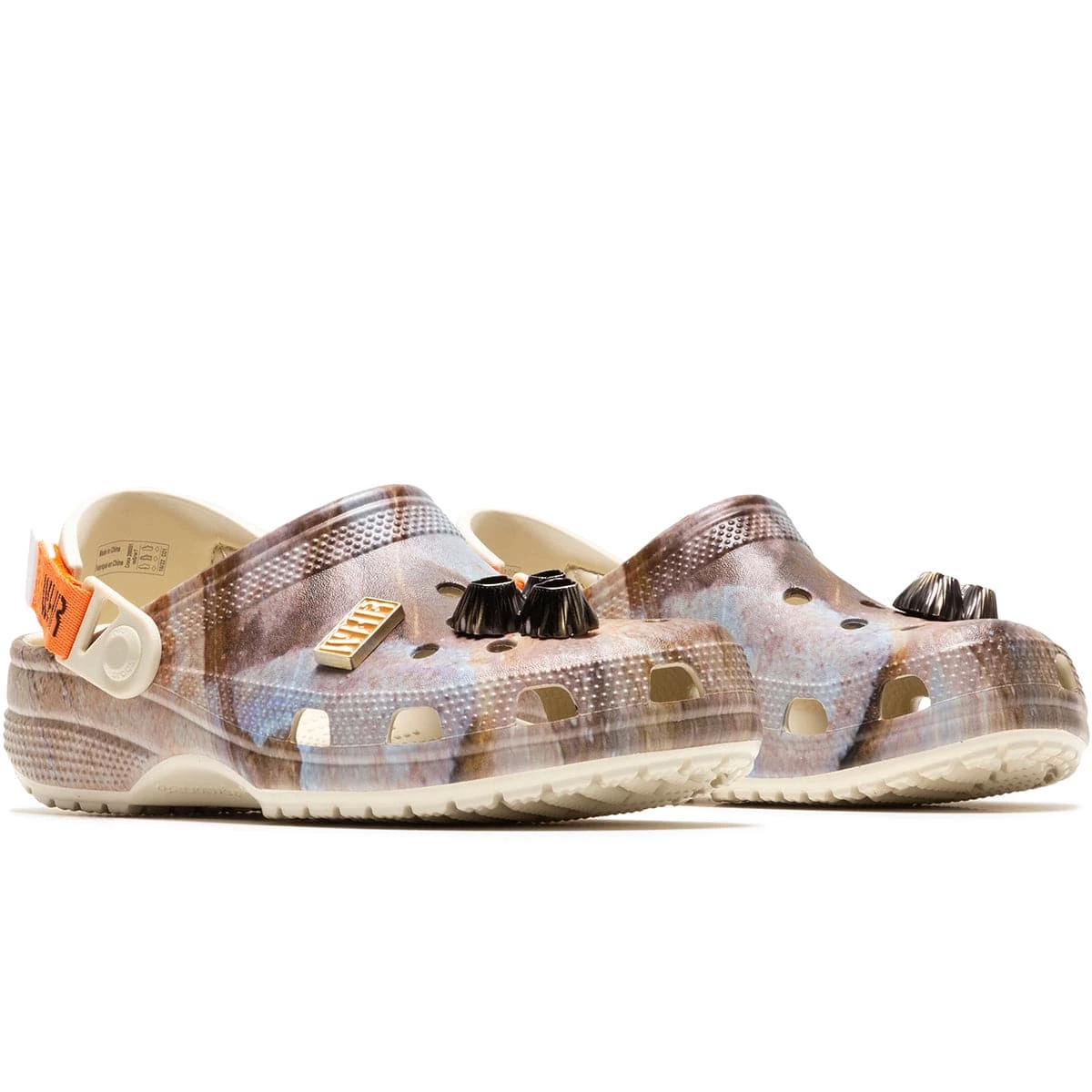 Crocs X WESTERN HYDRODYNAMIC RESEARCH CLASSIC CLOG 4 Crocs X WESTERN HYDRODYNAMIC RESEARCH CLASSIC CLOG - Image 2