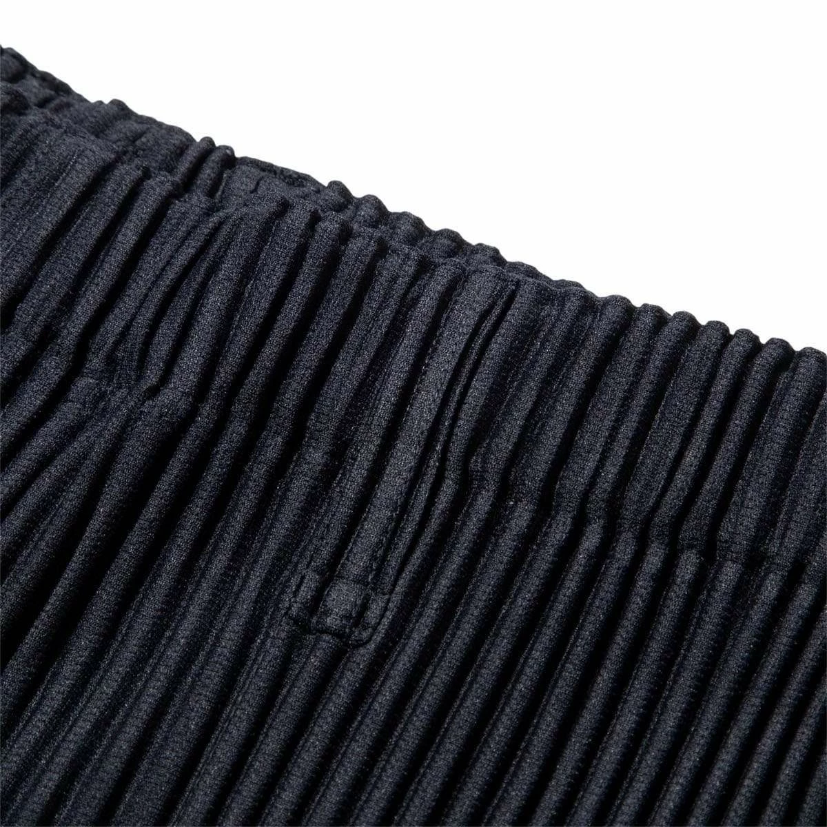 Homme Plissé Issey Miyake BASICS - PANTS 4 Homme Plissé Issey Miyake BASICS - PANTS - Image 3